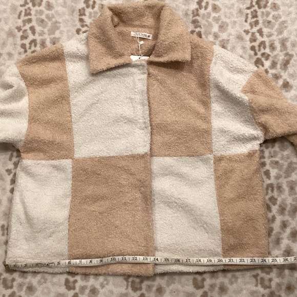 12th Tribe Tan and White Colourblock Cozy Oversized Jacket, Size Medium - Picture 12 of 16